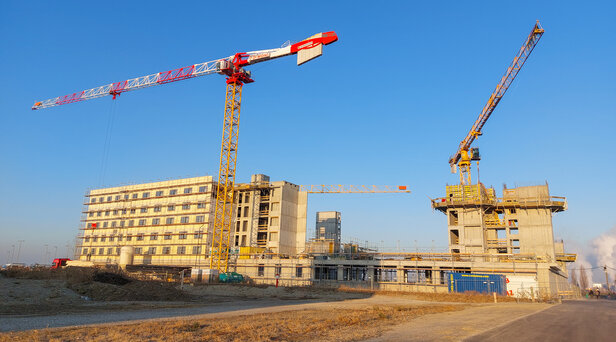 Aufnahme des Flughafen Hotels Schwechat in der Bauphase