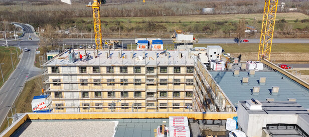 Aufnahme des Flughafen Hotels Schwechat in der Bauphase
