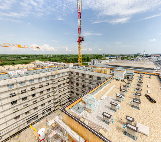 Aufnahme des Flughafen Hotels Schwechat in der Bauphase
